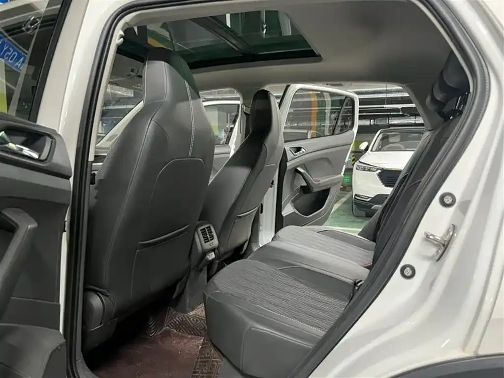 Volkswagen T-Cross 2022 из CN, фото 5