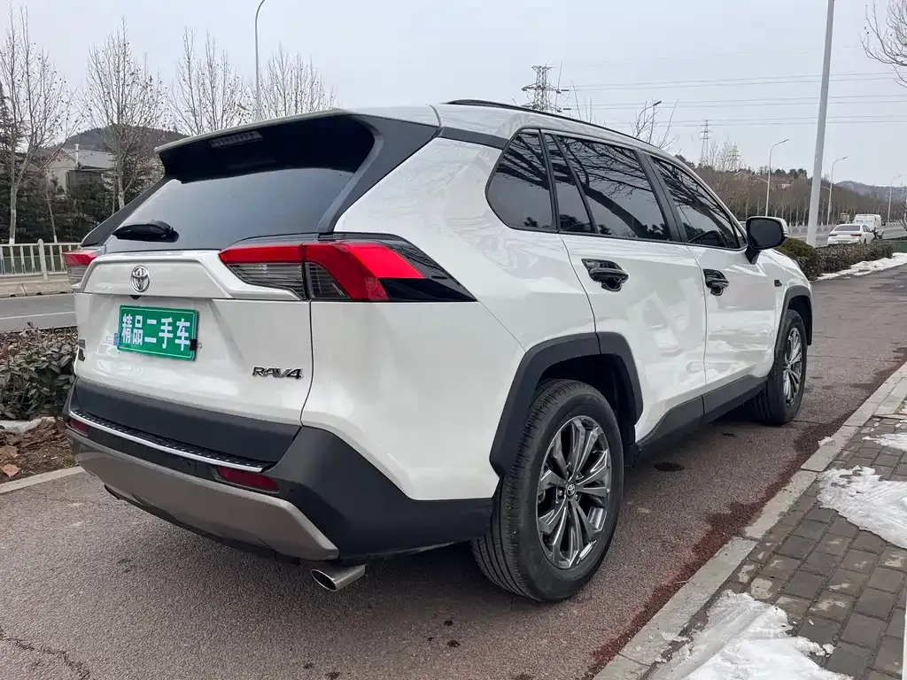 Toyota RAV4 2024 из CN, фото 6