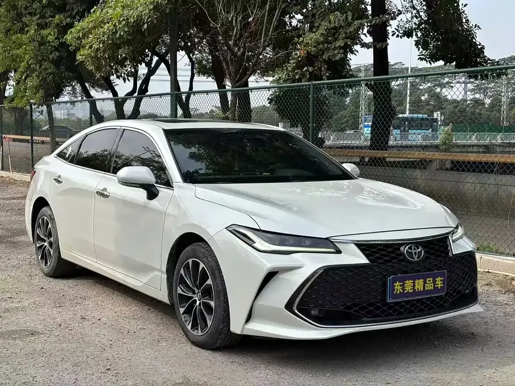 Toyota Avalon 2022 из CN, фото 1