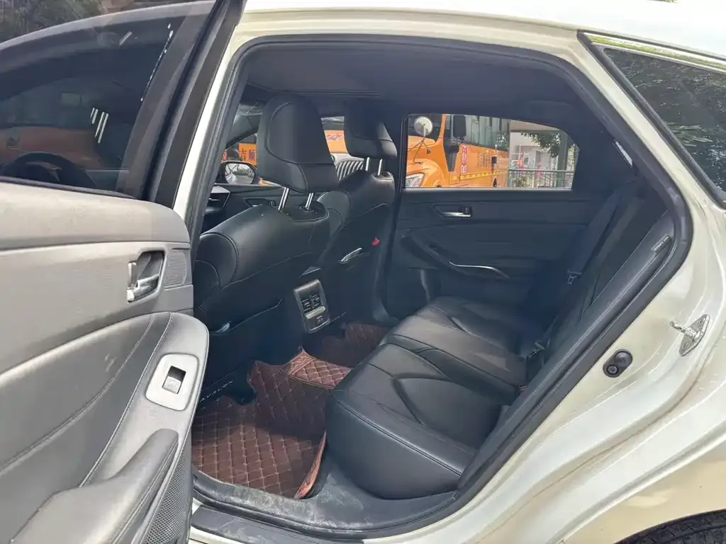Toyota Avalon 2022 из CN, фото 3
