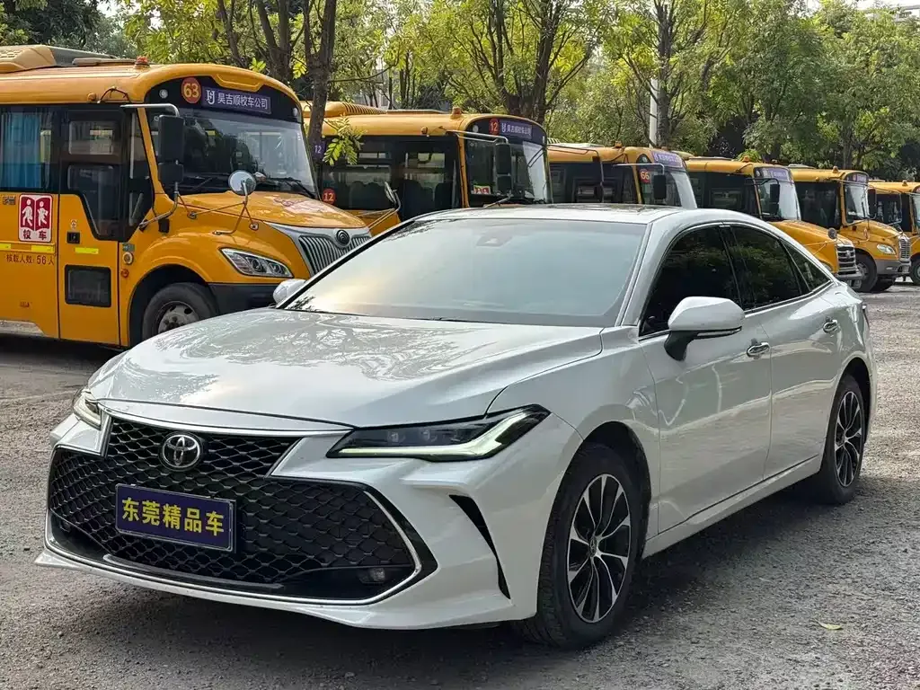 Toyota Avalon 2022 из CN, фото 8