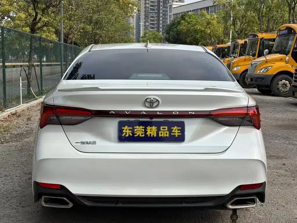 Toyota Avalon 2022 из CN, фото 7