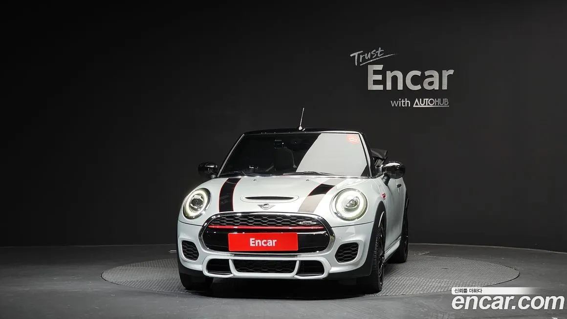Mini Cooper Convertible 2021 из KR, фото 9