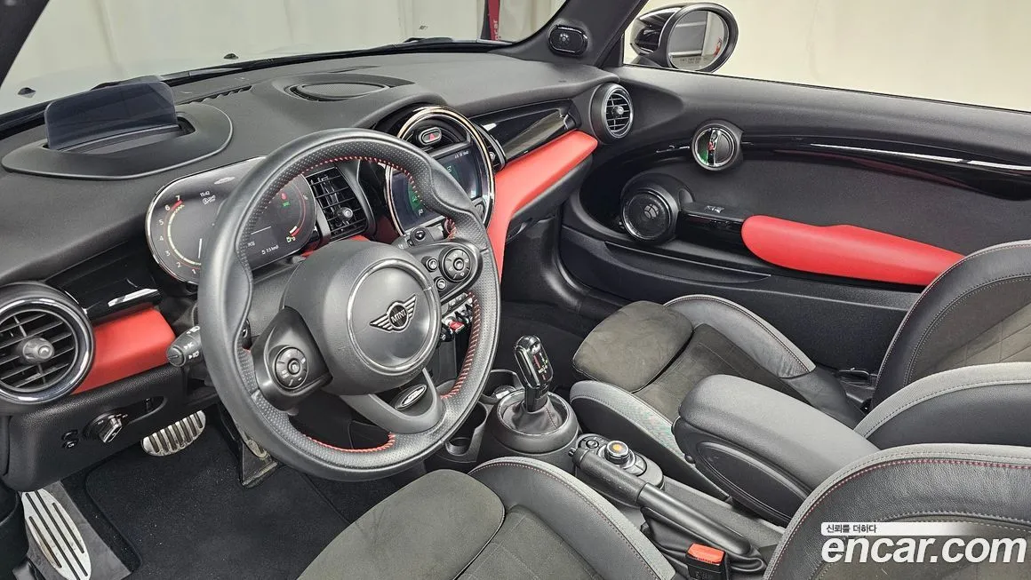 Mini Cooper Convertible 2021 из KR, фото 4