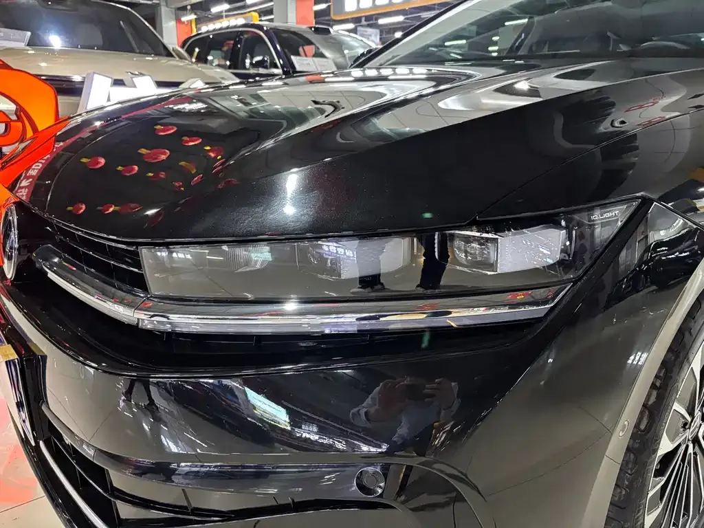 Volkswagen Magotan 2025 из CN, фото 8