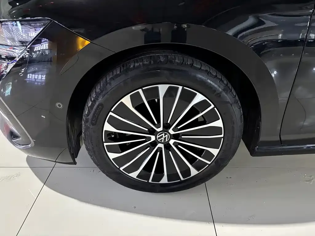 Volkswagen Magotan 2025 из CN, фото 10