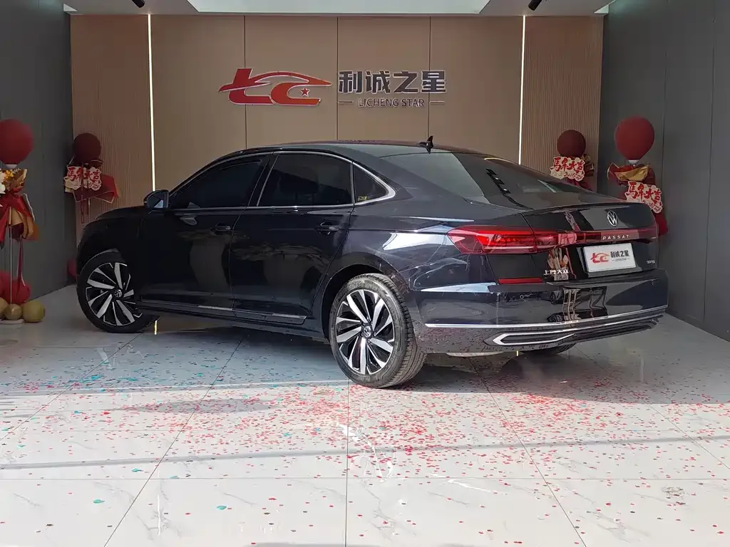 Volkswagen Passat 2024 из CN, фото 4