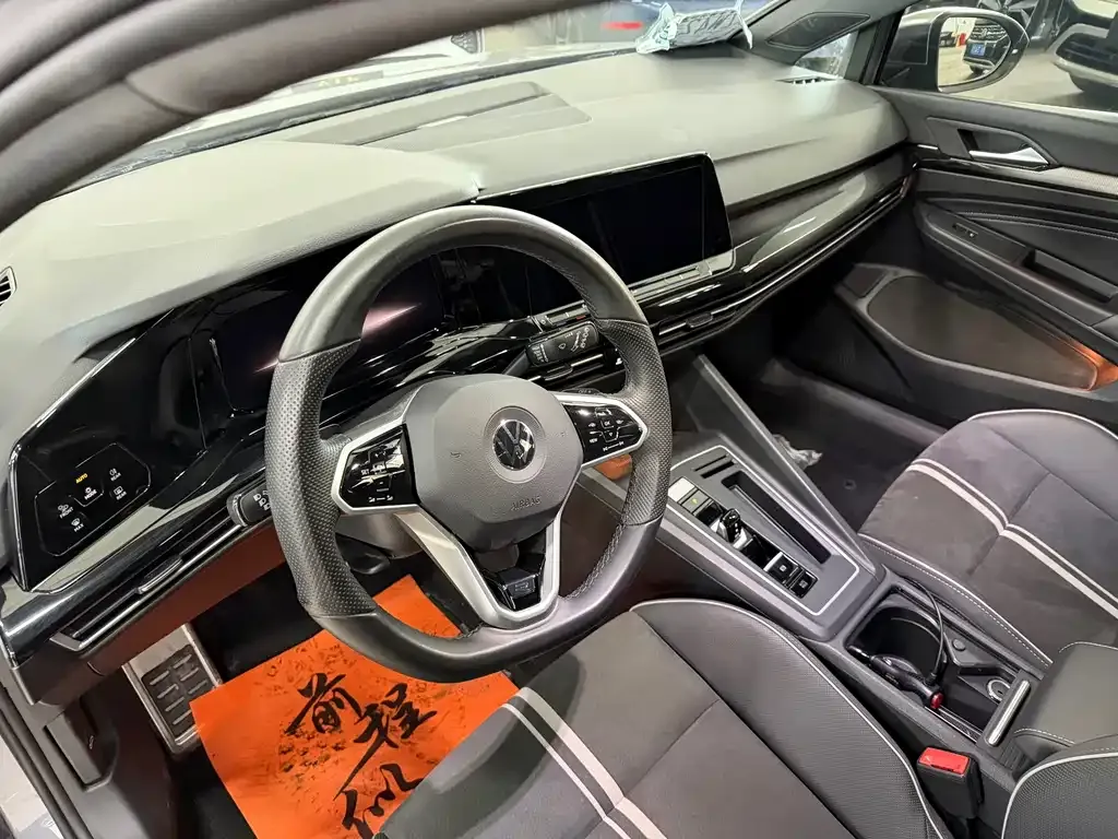 Volkswagen Golf 2022 из CN, фото 6