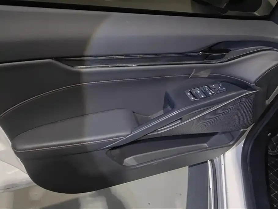 Ford Mondeo 2023 из CN, фото 6
