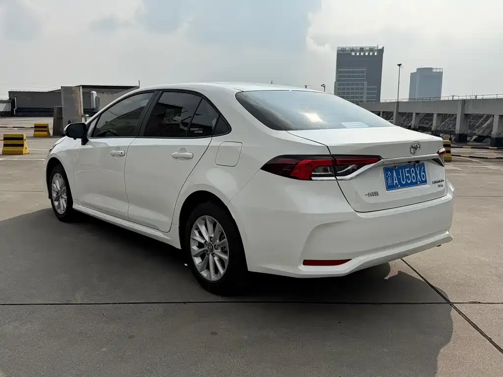 Toyota Corolla 2021 из CN, фото 9