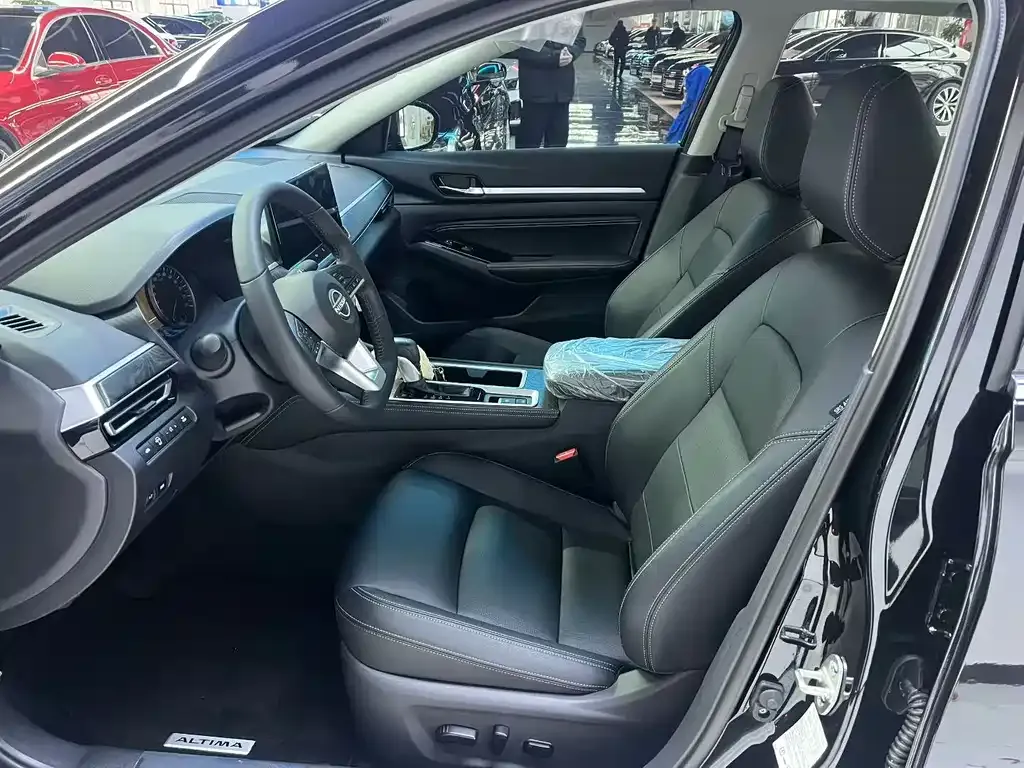Nissan Teana 2025 из CN, фото 2