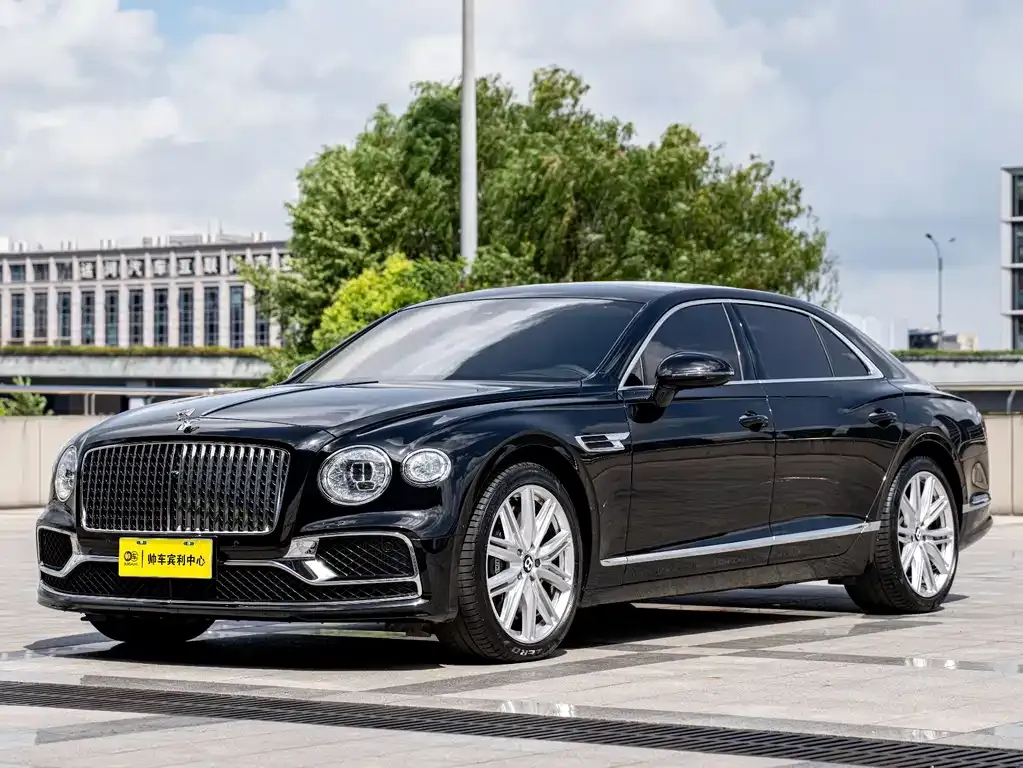 Bentley Flying Spur 2023 из CN, фото 1