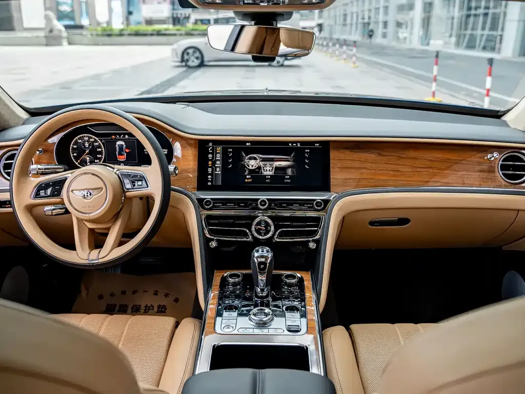 Bentley Flying Spur 2023 из CN, фото 10