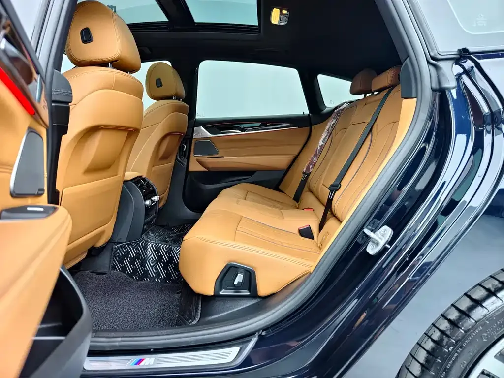 BMW 6 Series GT 2022 из CN, фото 5