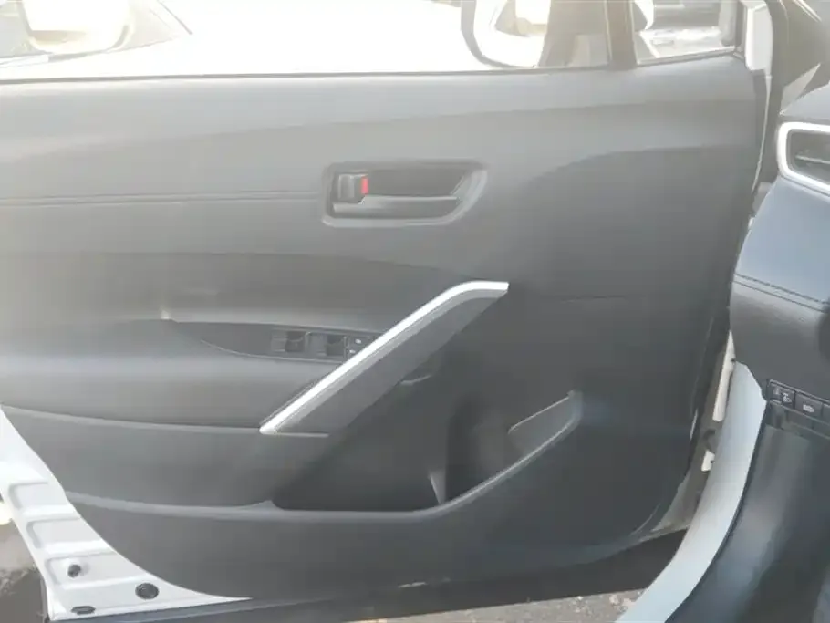 Toyota Corolla Cross 2025 из CN, фото 7