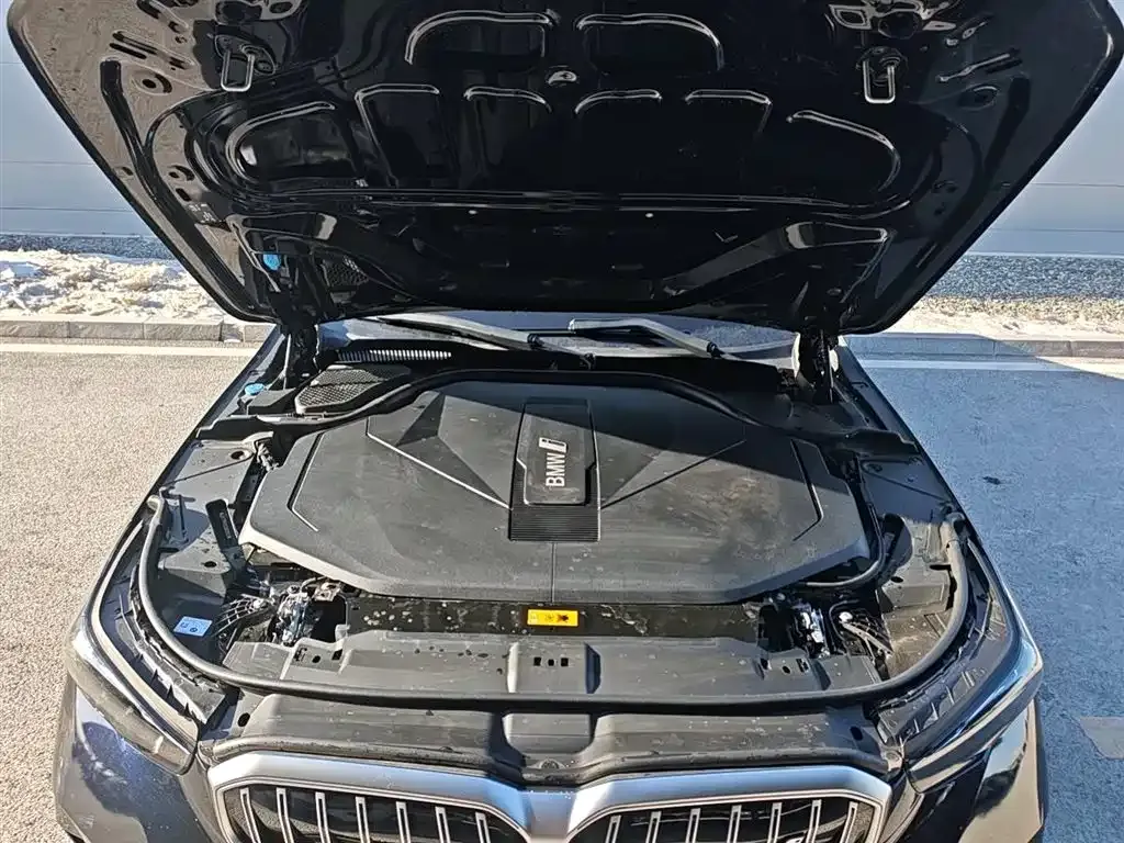 BMW i5 2025 из CN, фото 8