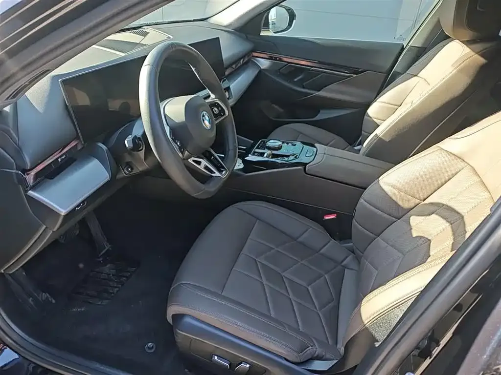 BMW i5 2025 из CN, фото 5