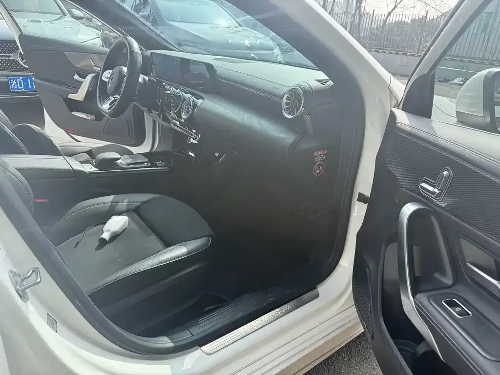 Mercedes-Benz A-Class 2022 из CN, фото 3