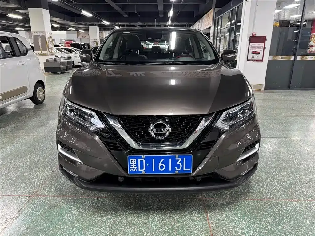 Nissan Qashqai — фото 10