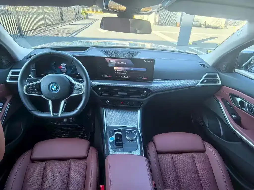 BMW i3 2024 из CN, фото 5