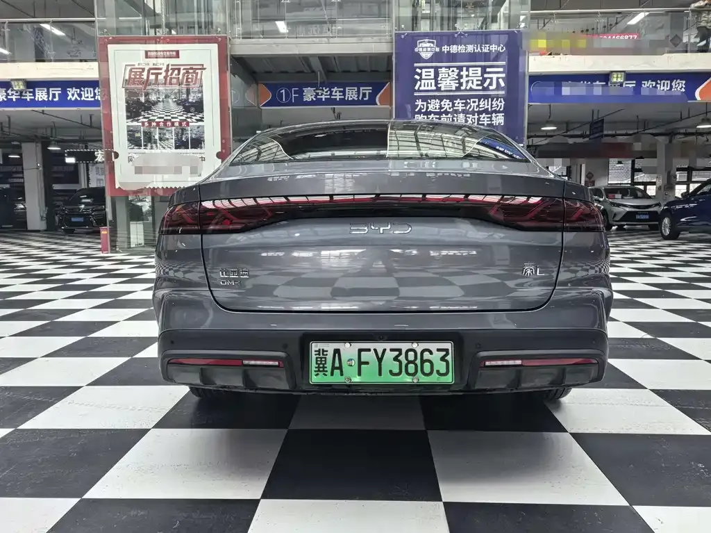 BYD Qin L — фото 10