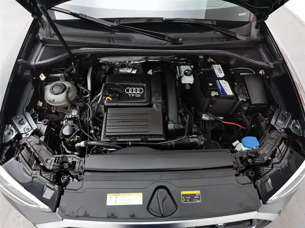 Audi Q3 — фото 10
