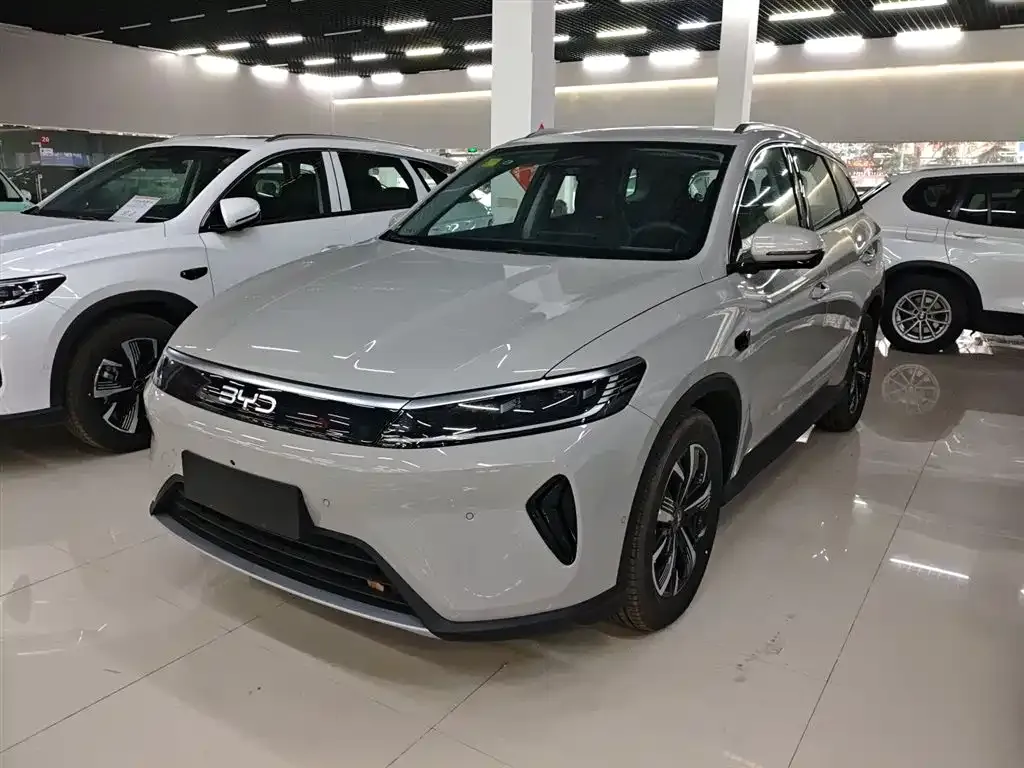 BYD Seal 05 DM-i 2025 из CN, фото 1