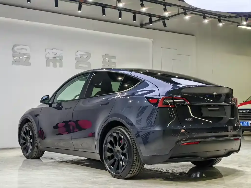 Tesla Model Y 2024 из CN, фото 8