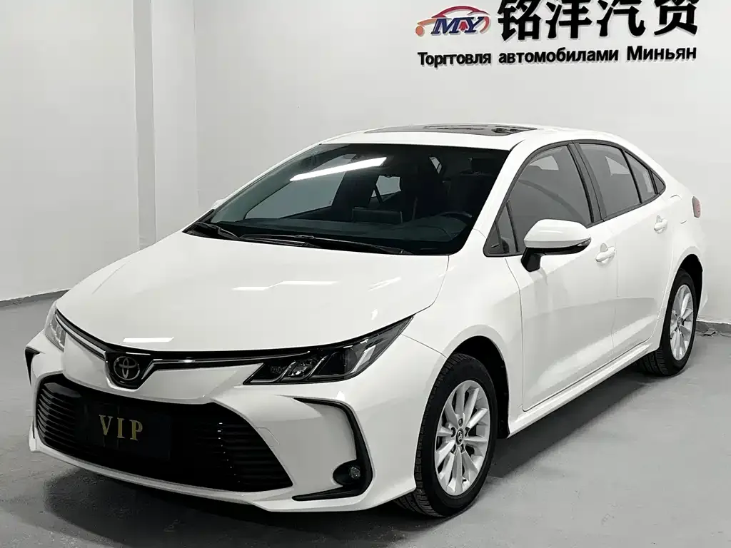 Toyota Corolla — фото 1