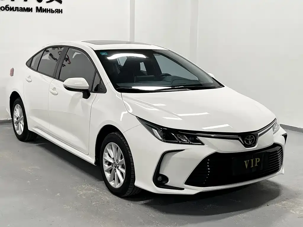 Toyota Corolla — фото 6