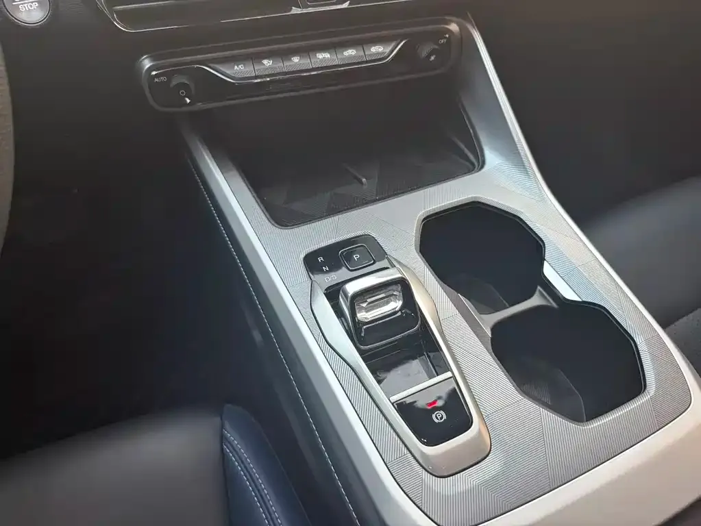 GAC Motor Trumpchi GS3 2025 из CN, фото 6