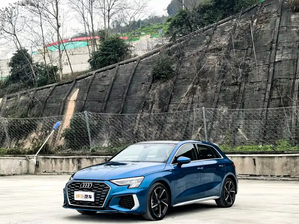 Audi A3 2022 из CN, фото 1