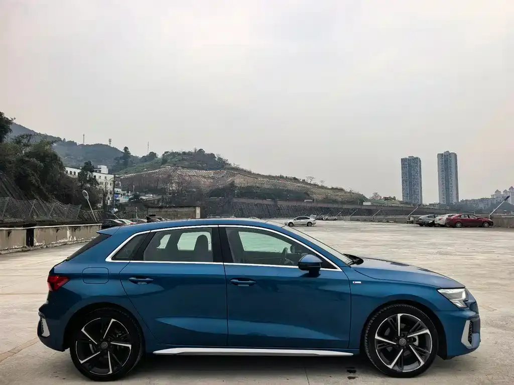 Audi A3 2022 из CN, фото 4