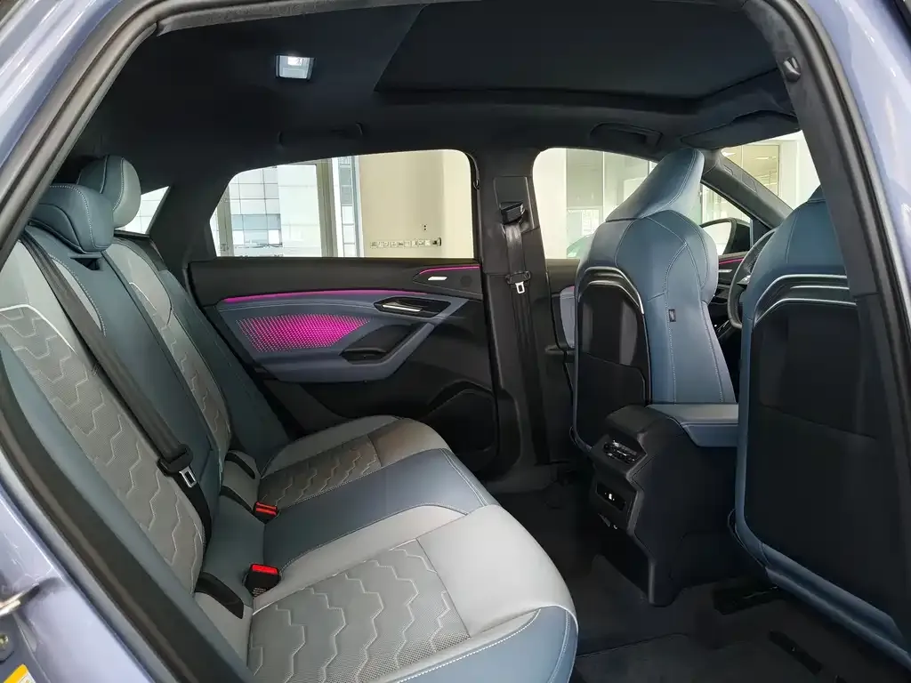 Audi Q6L Sportback e-tron 2026 из CN, фото 9