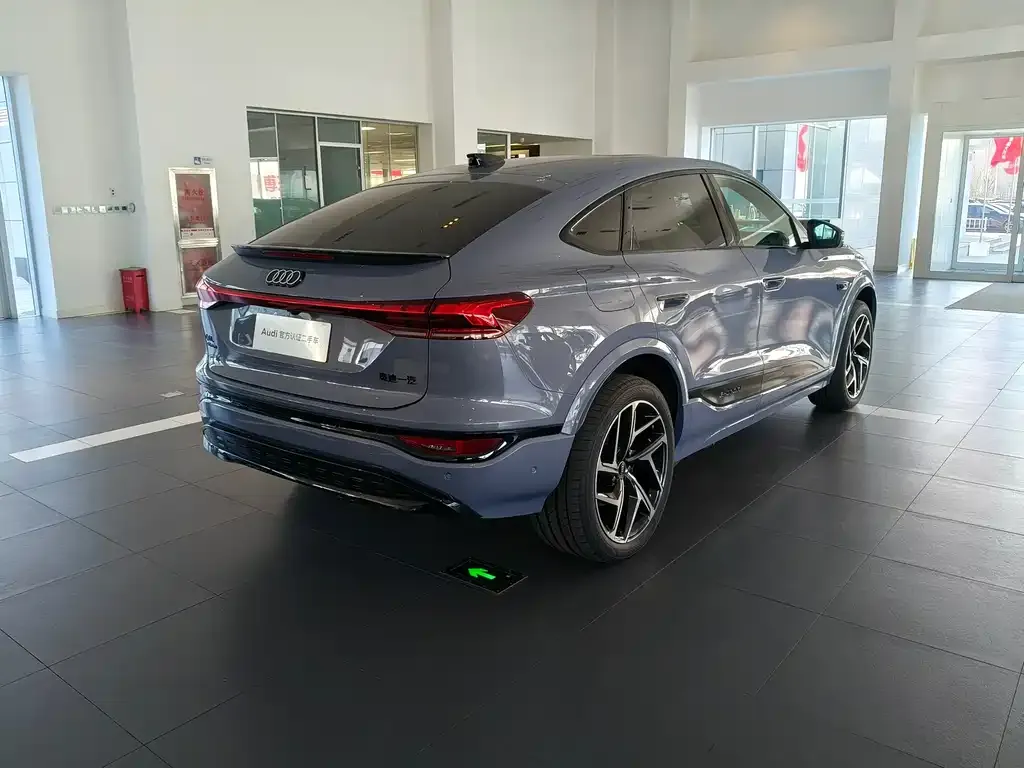 Audi Q6L Sportback e-tron 2026 из CN, фото 6
