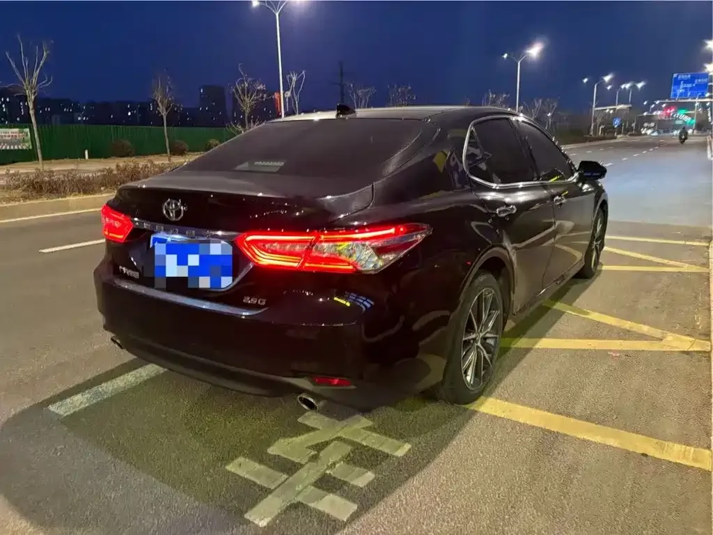 Toyota Camry 2022 из CN, фото 4