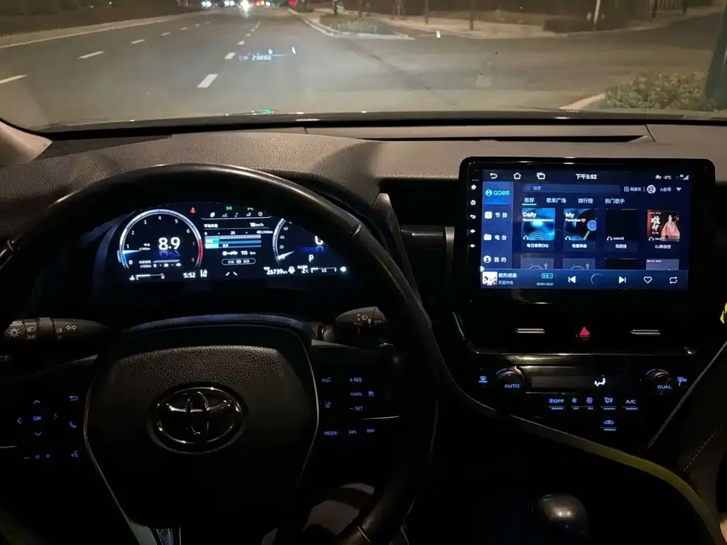 Toyota Camry 2022 из CN, фото 8