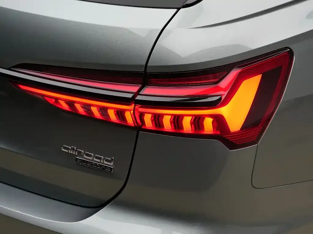 Audi A6 (Import) 2021 из CN, фото 4