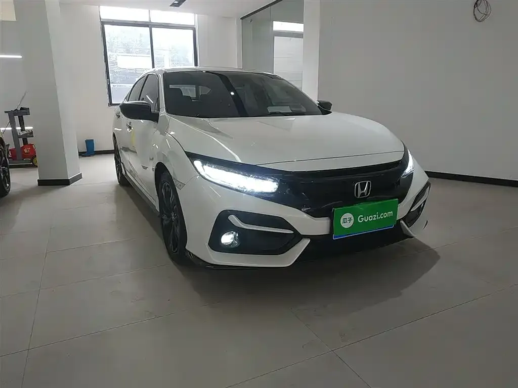 Honda Civic 2022 из CN, фото 3