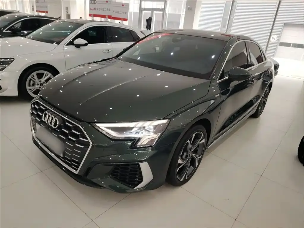Audi A3 2024 из CN, фото 1