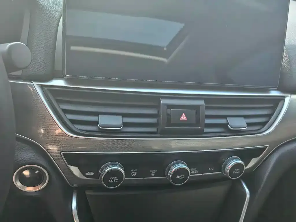 Honda Accord 2023 из CN, фото 3