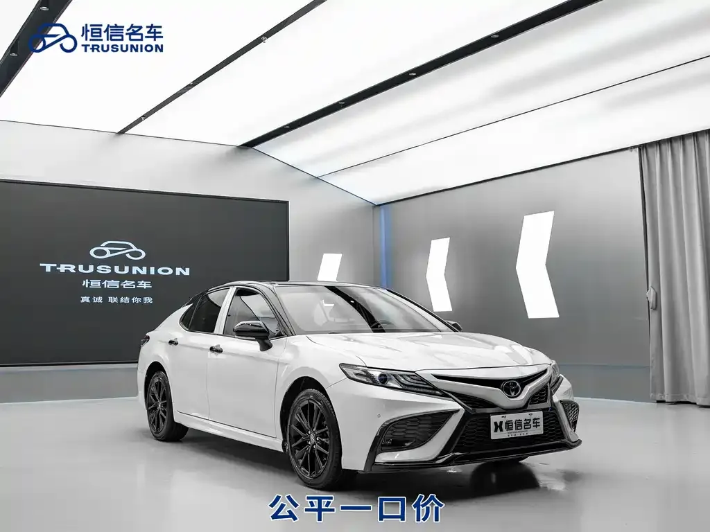 Toyota Camry 2023 из CN, фото 3