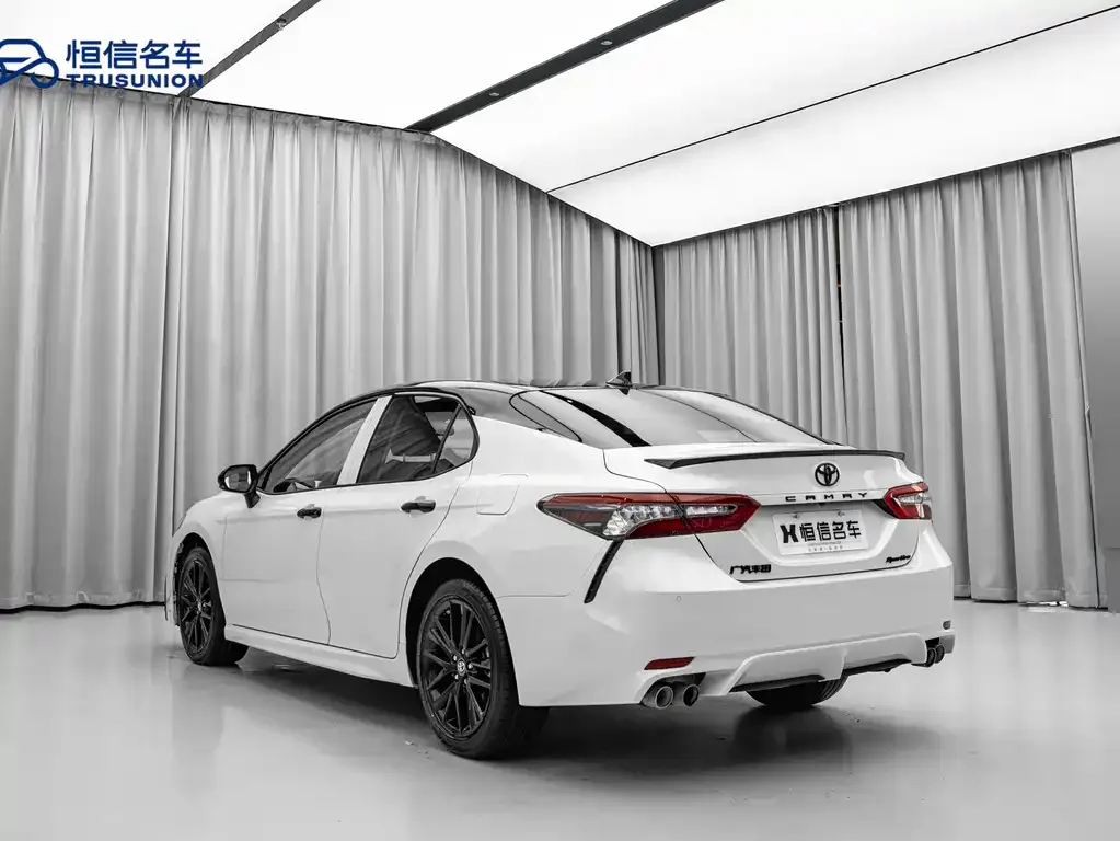 Toyota Camry 2023 из CN, фото 4