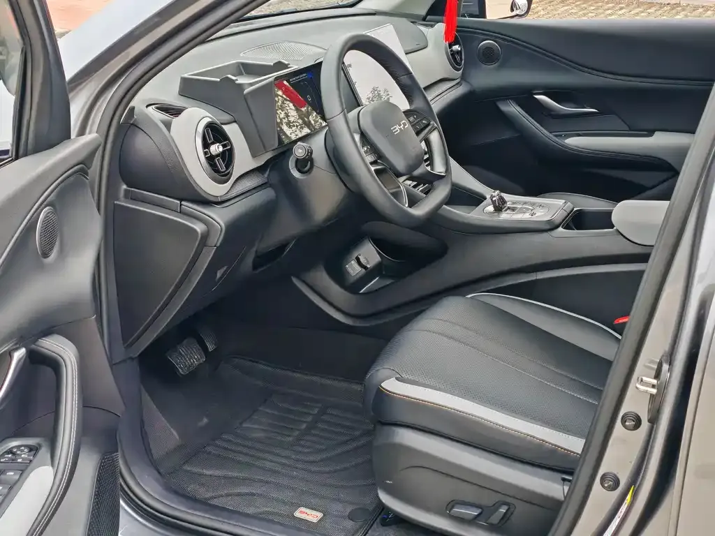 BYD Seal 05 DM-i — фото 2