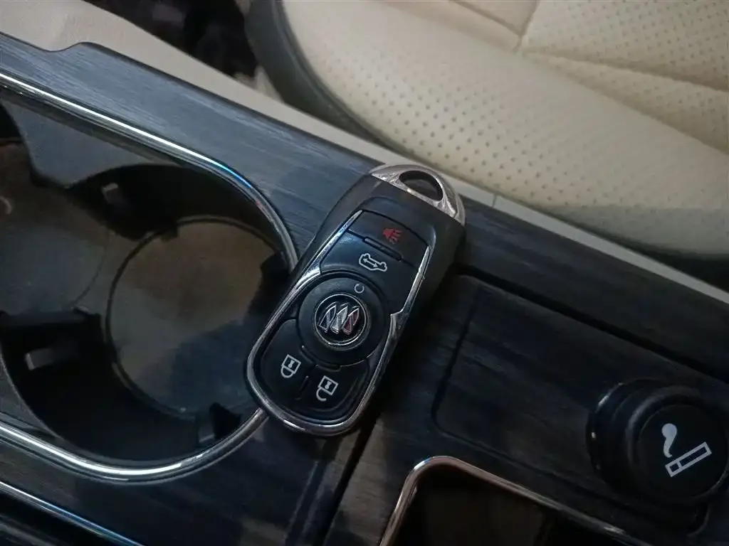 Buick GL8 2022 из CN, фото 5