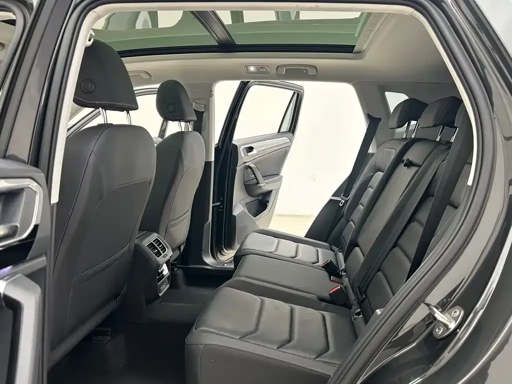 Volkswagen Tayron 2022 из CN, фото 8