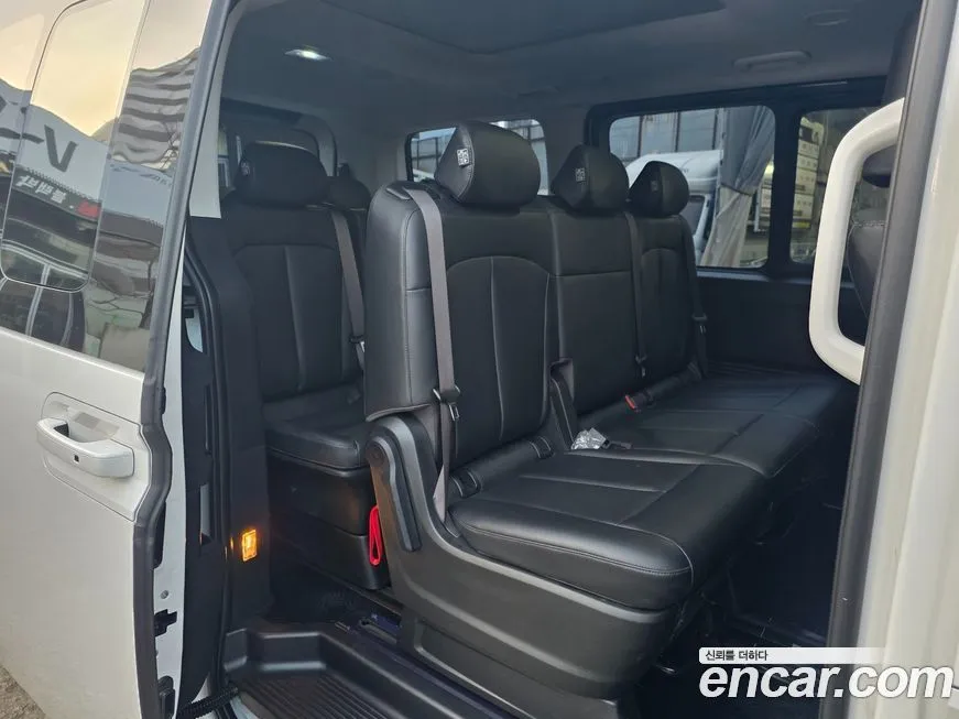 Hyundai Staria 2025 из KR, фото 10