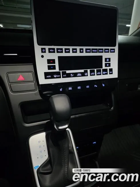 Hyundai Staria 2025 из KR, фото 3