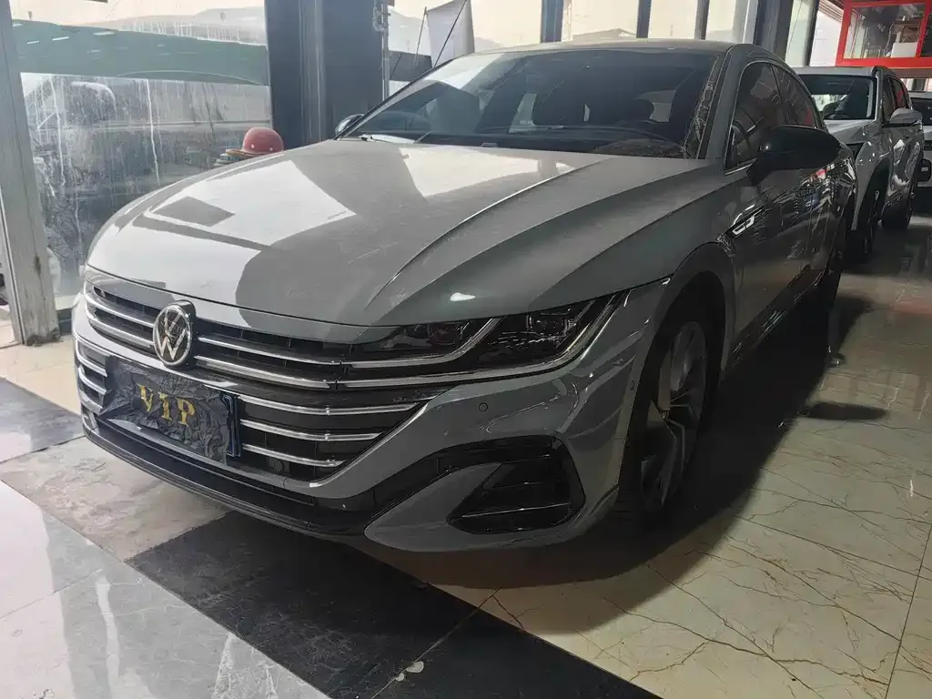Volkswagen CC 2023 из CN, фото 1