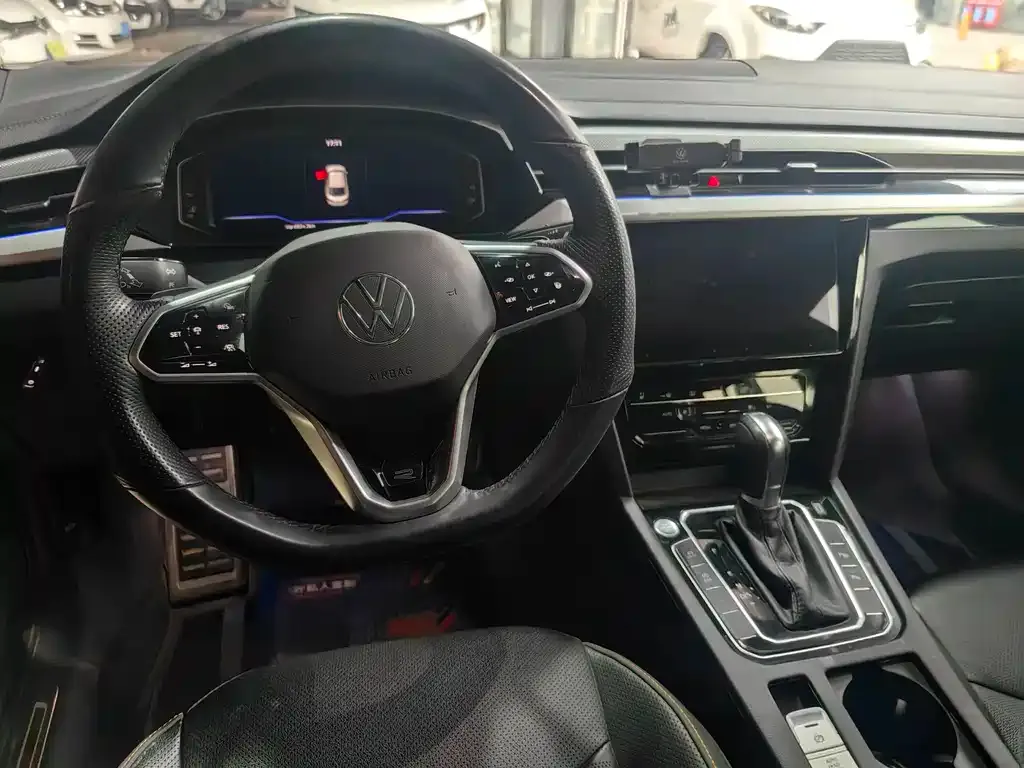 Volkswagen CC 2023 из CN, фото 8